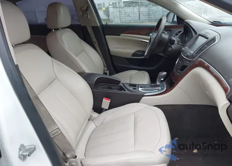 2017 Buick Regal Turbo Sport Touring z USA, uszkodzony, nr VIN 2G4GL5EX2H9197758